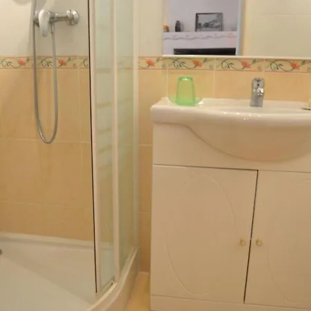 Holiday home Vars, 5 Pieces, 9 Personnes - Fr-1-653-101 Vars (Charente)